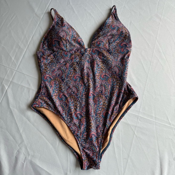 NWOT J.Crew Plunge V-neck one-piece in Liberty® Tropical Prince paisley - Picture 2 of 5